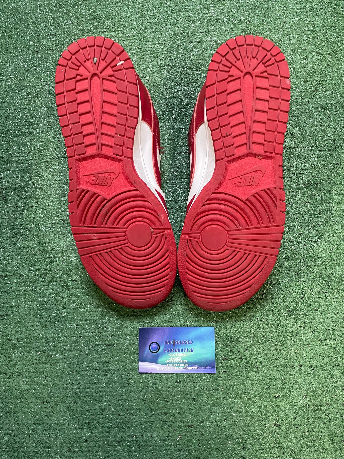 Nike dunk low gym red size 8men/9.5women