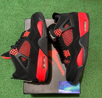 Jordan 4 red thunder size 9