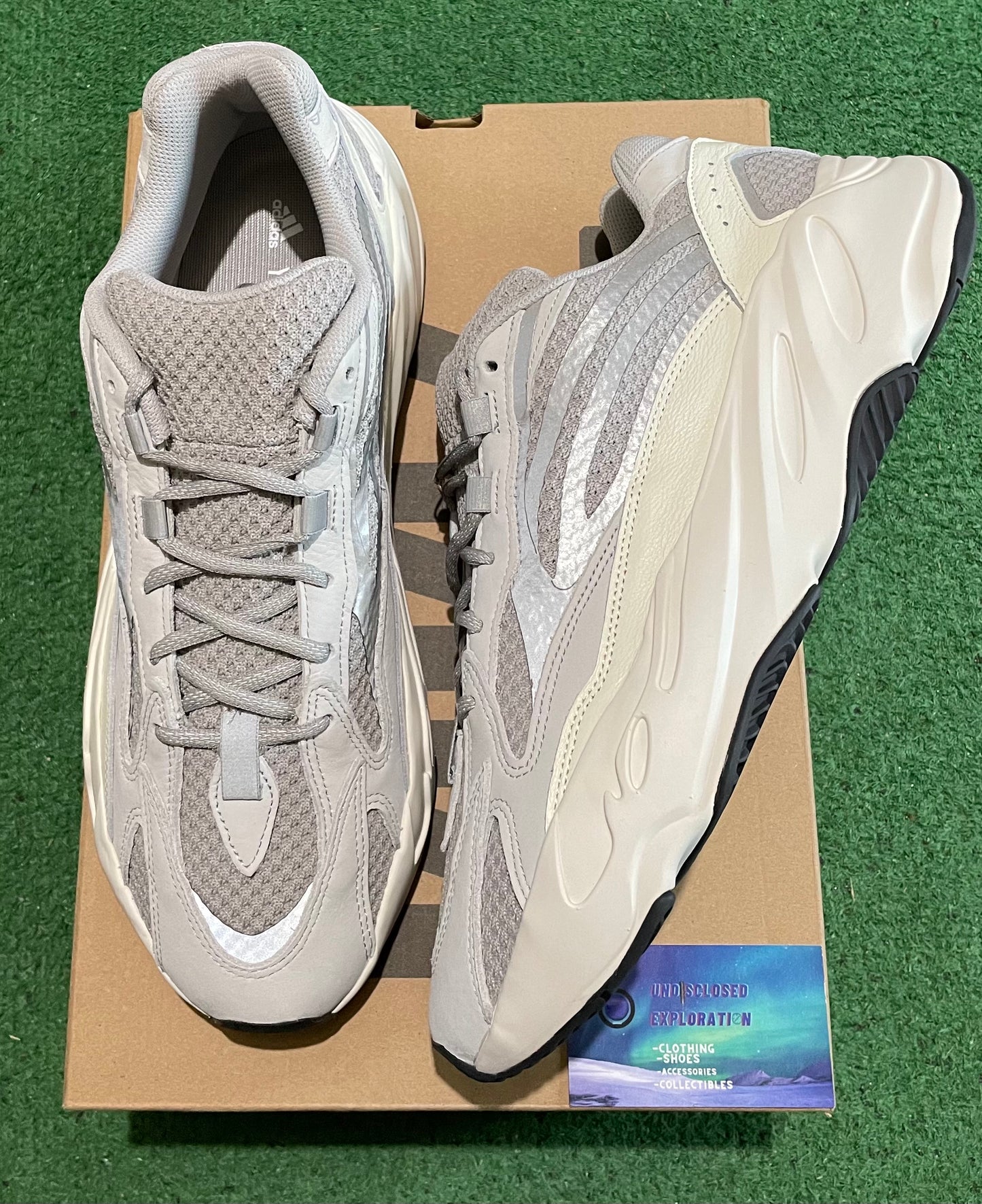 Yeezy 700 static