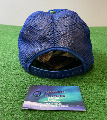 Vintage 1980s Seattle Seahawks embroidered NFL mesh hat