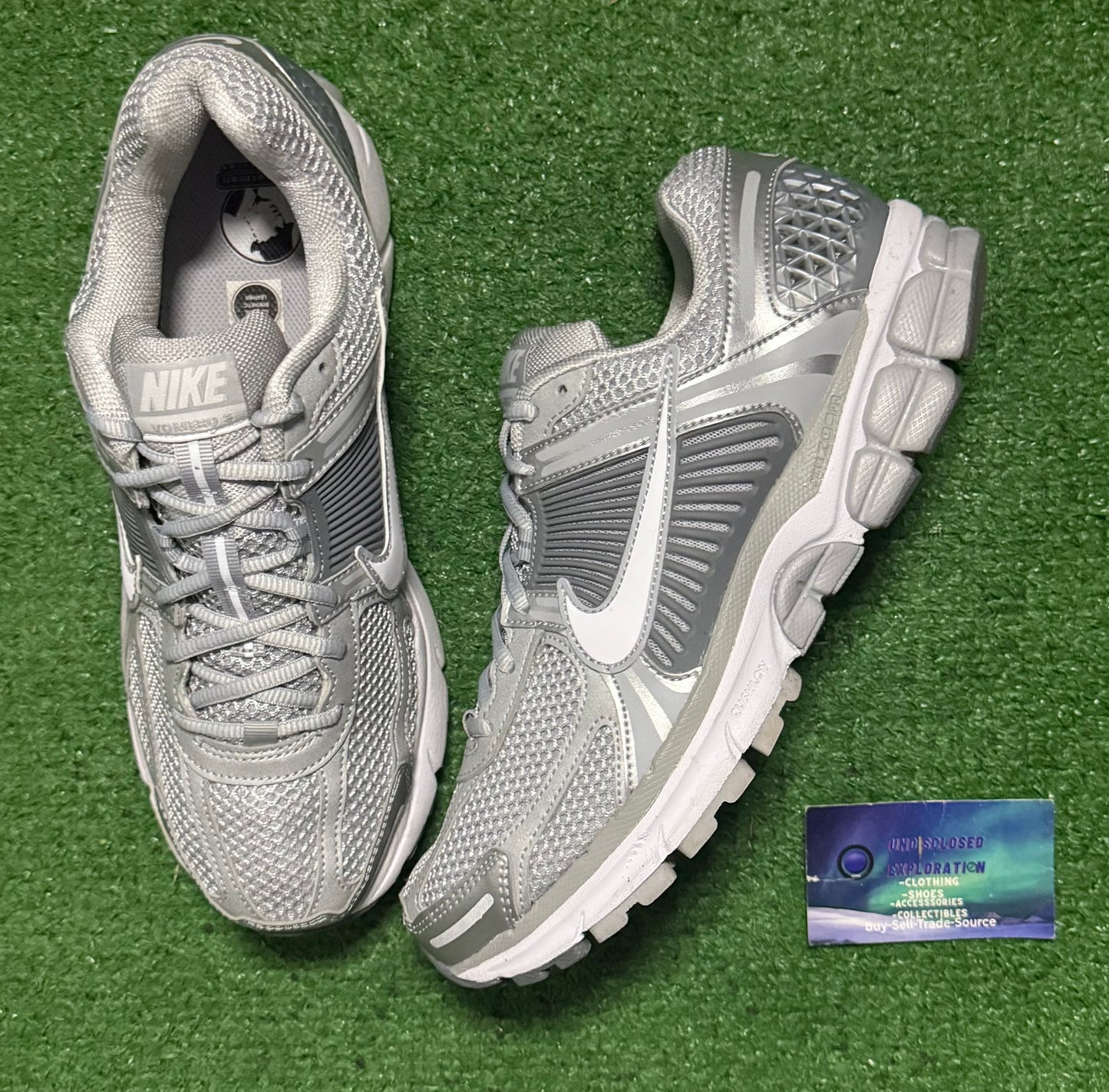 Nike Vomero 5 Wolf Grey 10men/11.5women “Preowned”