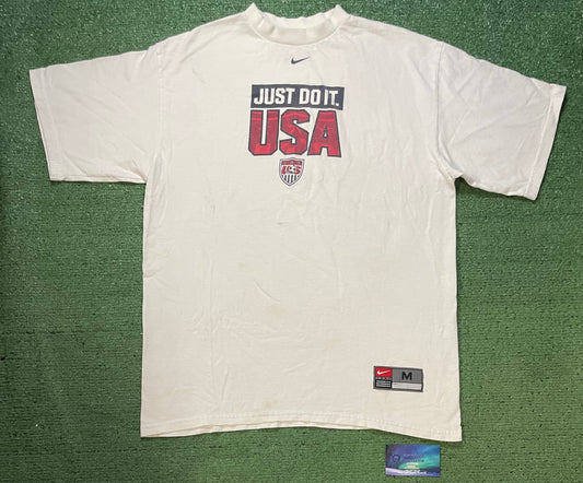 Vintage Nike USA national soccer tee