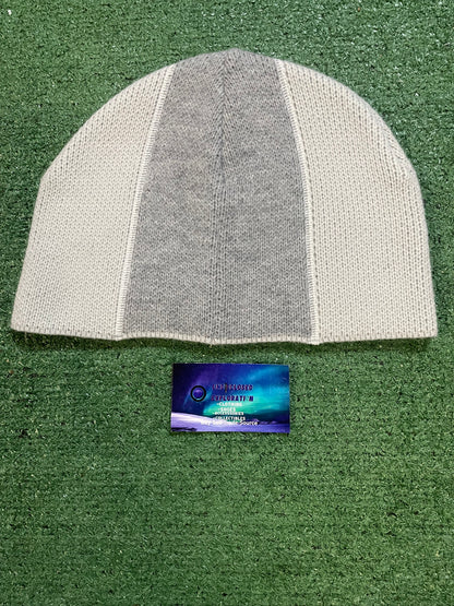 GV Gallery Raspberry hills R Sport beanie