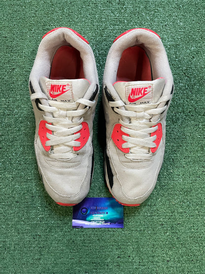 Nike Air Max 90 size 9men/10.5women