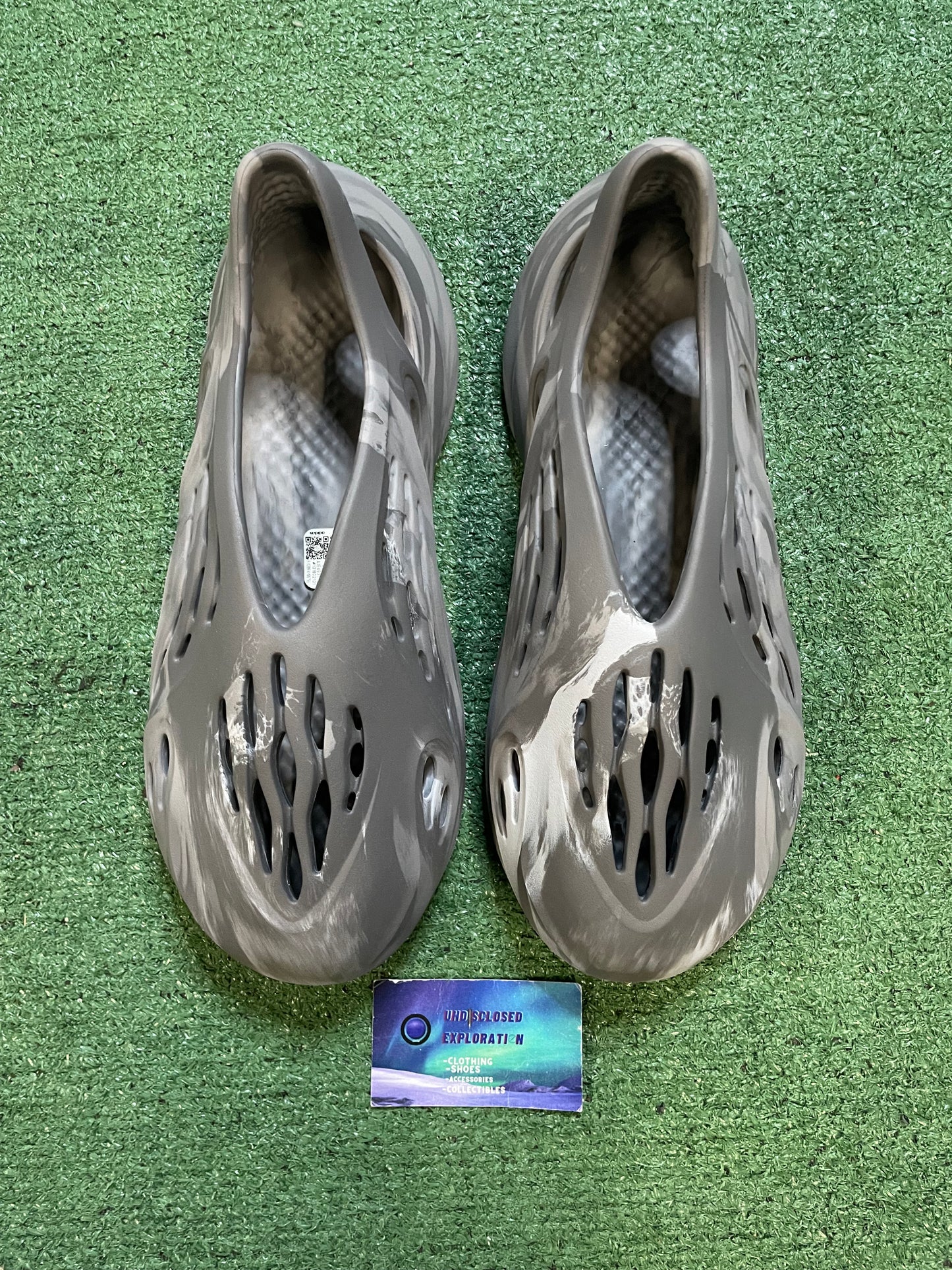 Yeezy foam runner MX Granite size 12men/13.5women