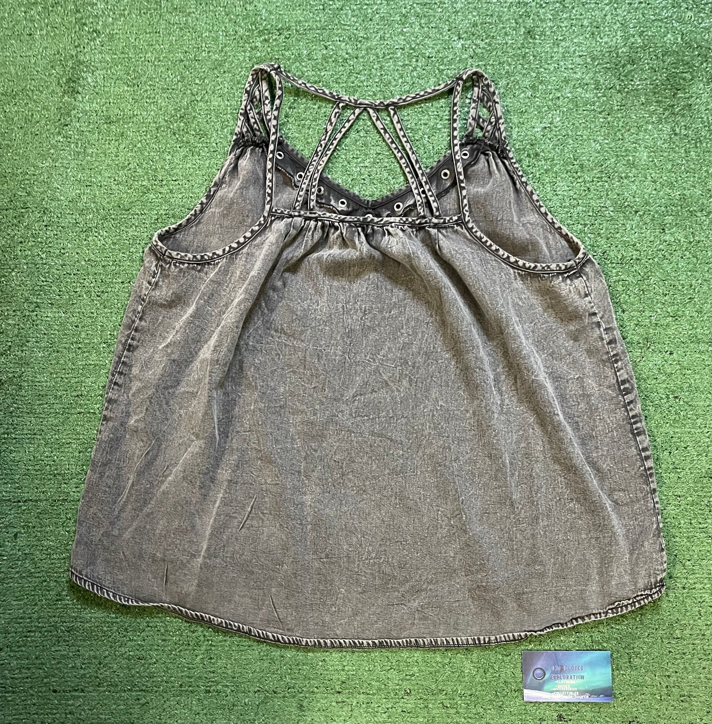 Rock & Republic grey dark wash top
