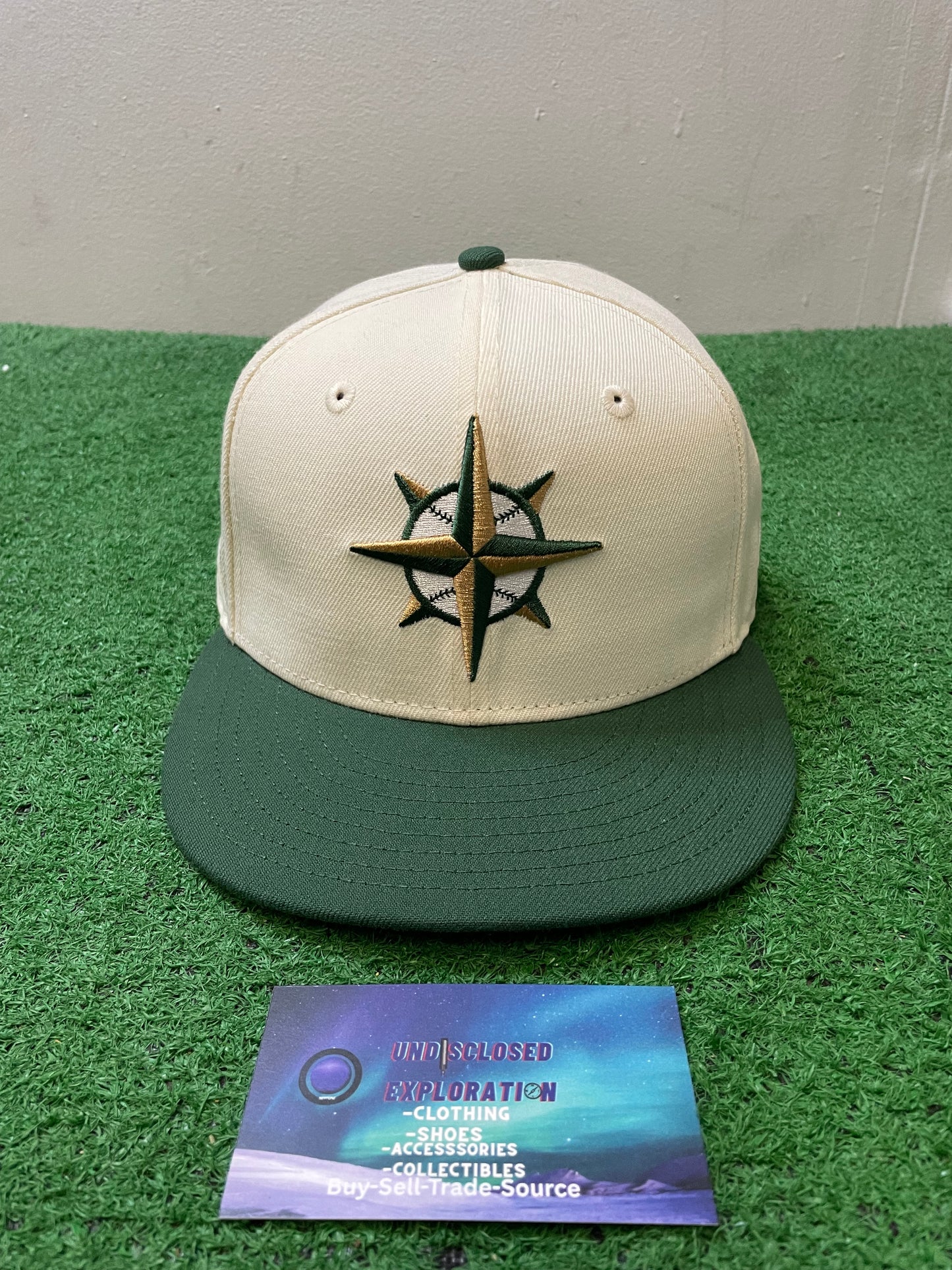 Seattle Mariners white and green 30th anniversary new era fitted hat