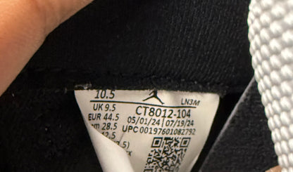 Jordan 11 Legend Blue 10.5 Men/12 Women “Preowned”