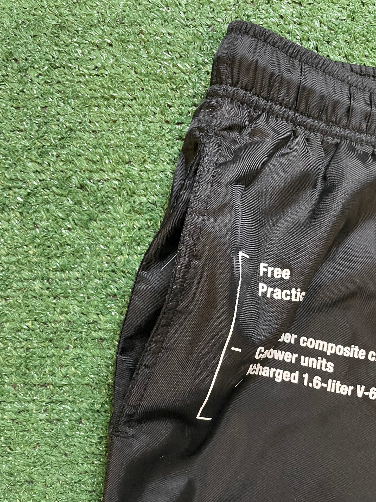 F1 Formula 1 racing black shorts