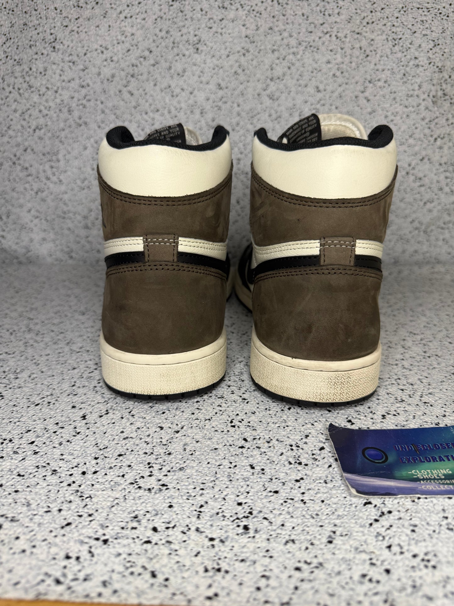 Jordan 1 Mocha 10 Men/11.5 Women “Preowned”