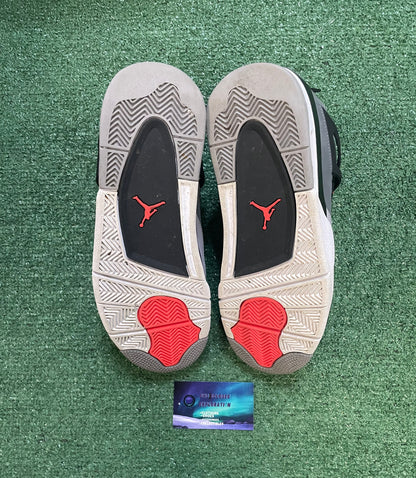 Air Jordan 4 infared size 10men/11.5women