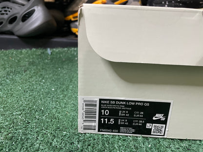 Nike SB Dunk Verdy misty size 10men/11.5women