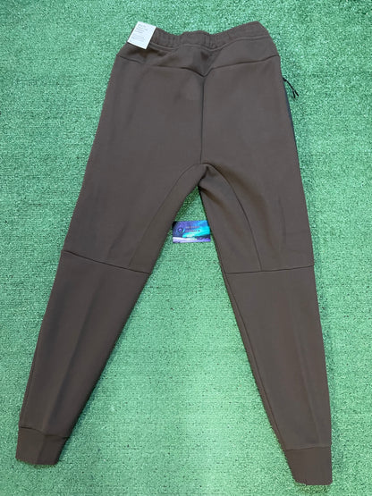 Nike Tech baroque brown sweatsuit
