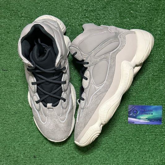 Adidas Yeezy 500 Mist Stone 12 Men/13.5 Women “Preowned”