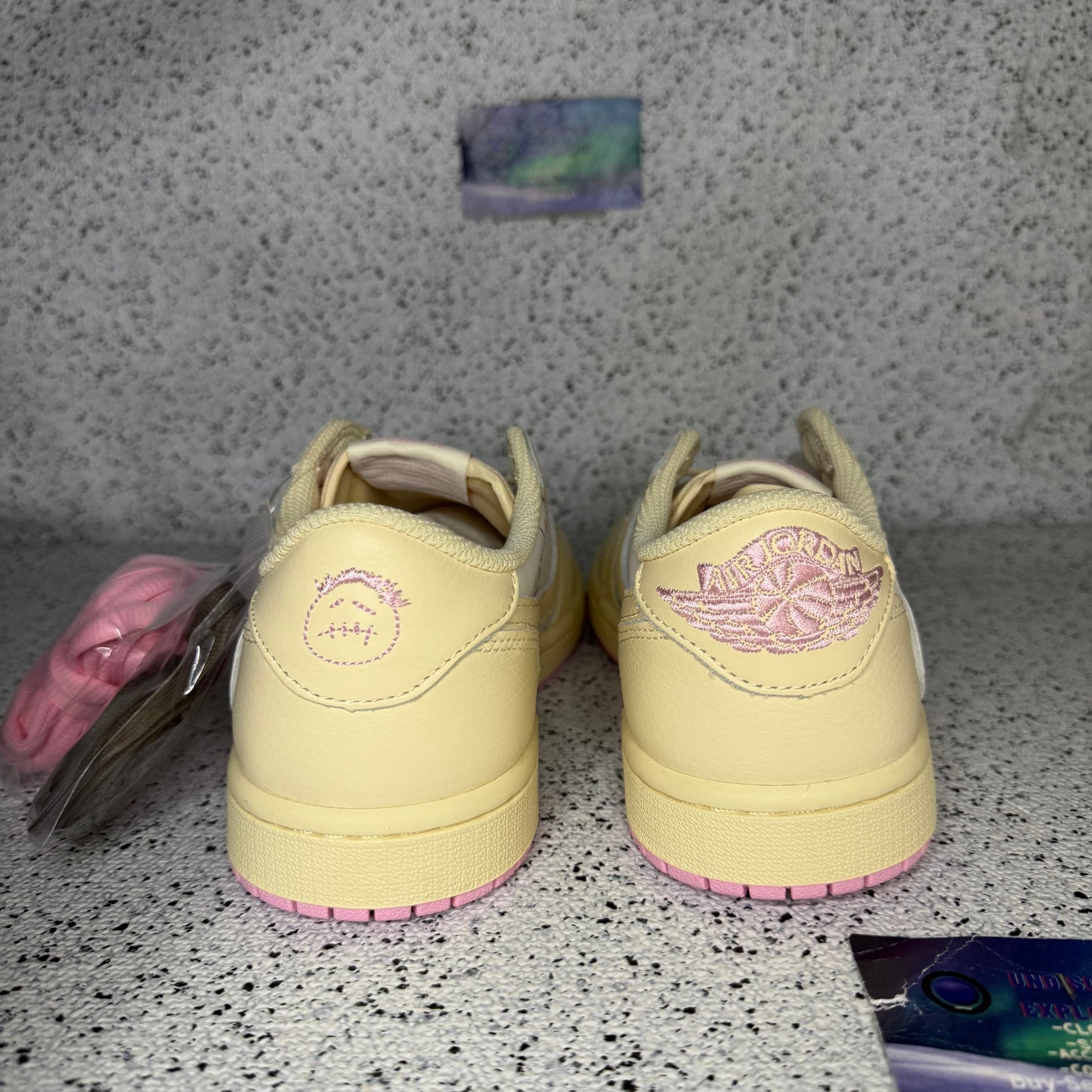Jordan 1 Low Travis Scott Shy Pink