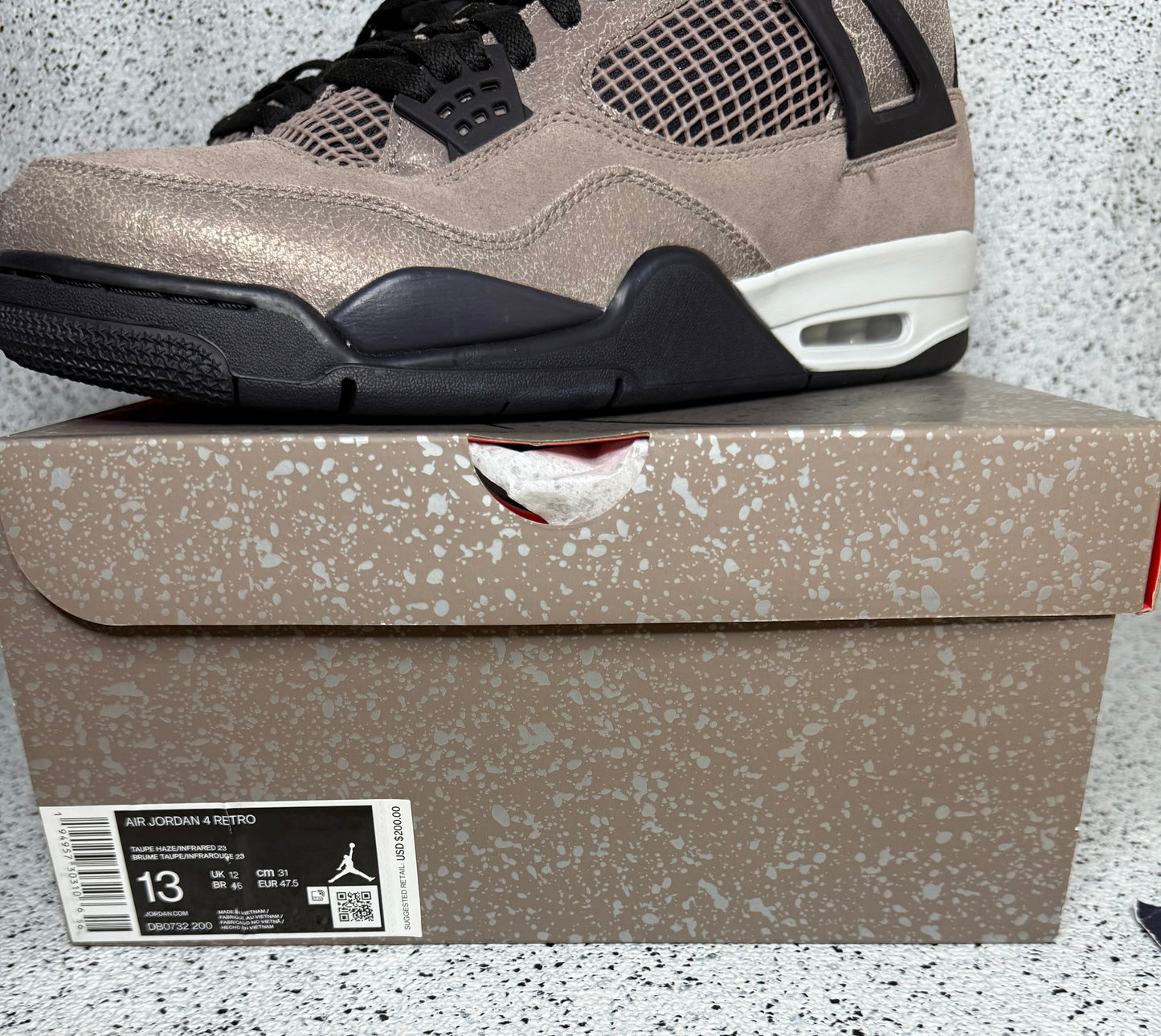 Jordan 4 Taupe Haze 13 Men/14.5 Women “Preowned”