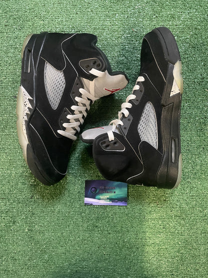 Air Jordan 5 black metallic reimagined size 8.5men/10women