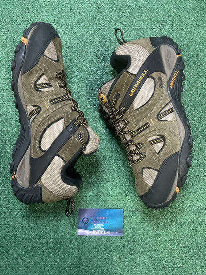 Merrell yokota trail ventilator size 11.5men/13women
