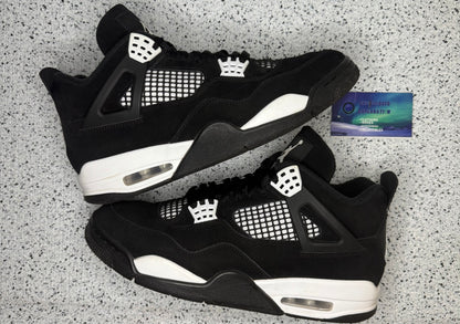 Jordan 4 White Thunder 10.5 Men/12 Women “Preowned”