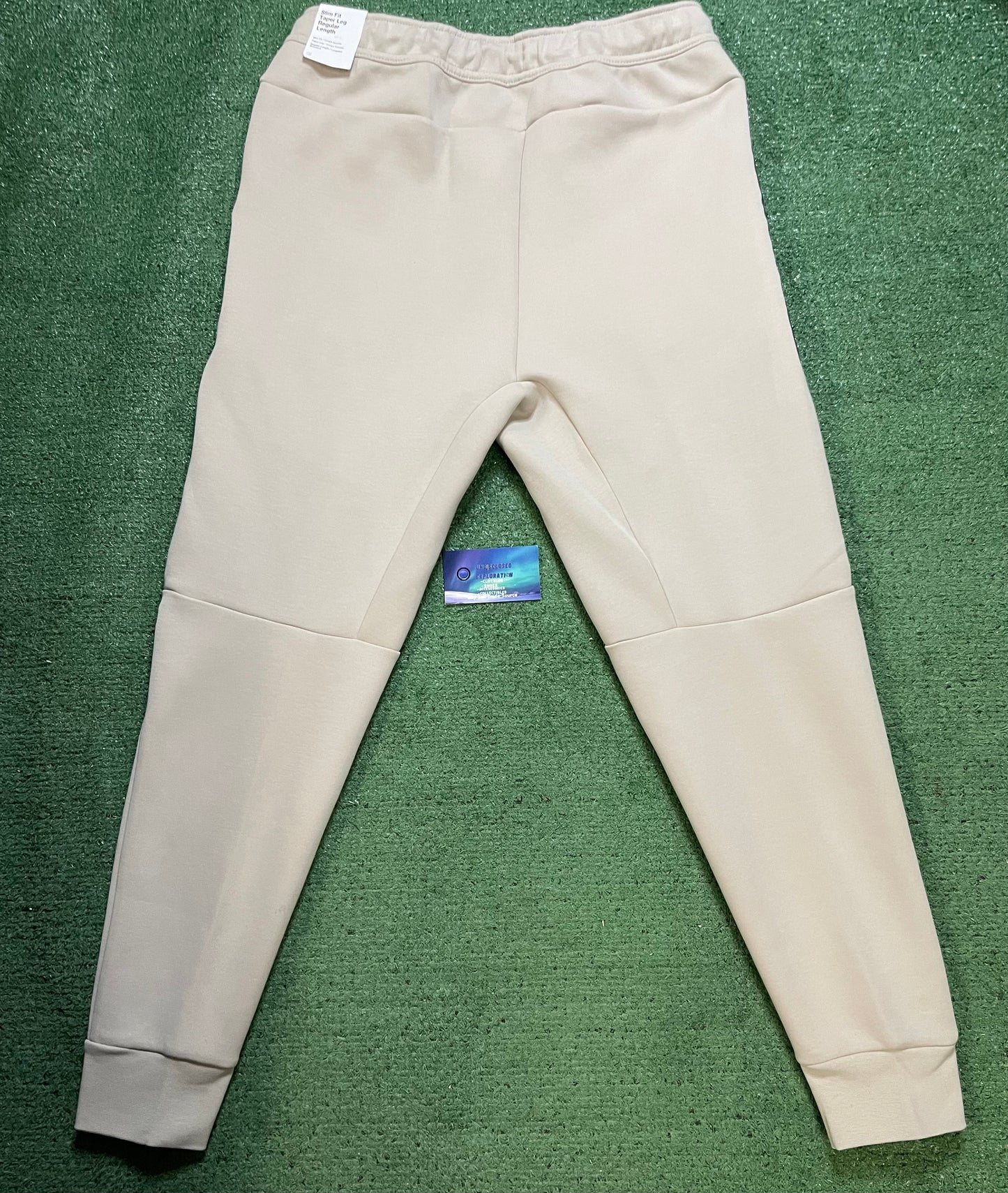Nike Tech Fleece cream & black pants