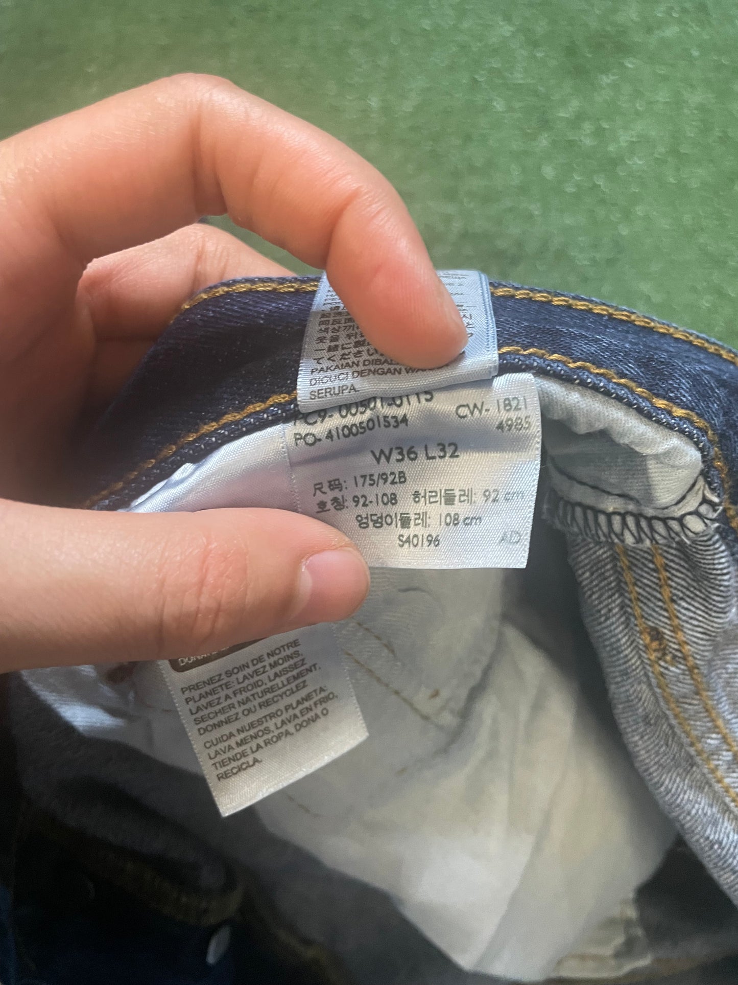 Levi’s 501 dark wash blue jeans