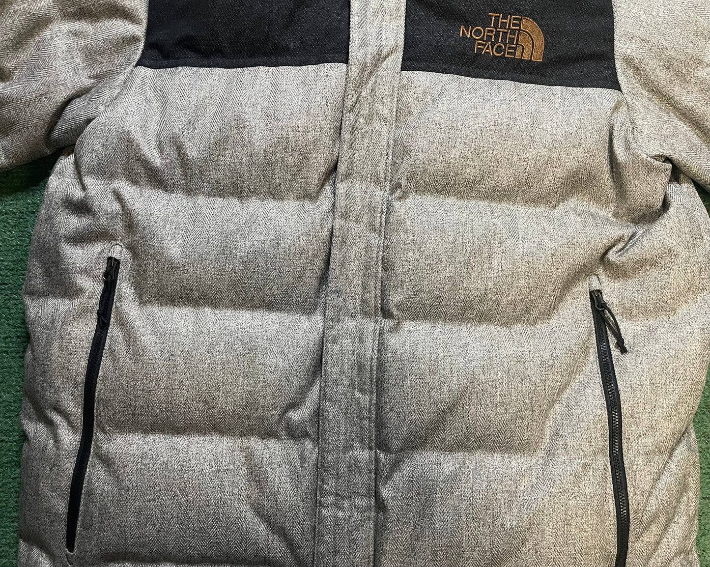 The North Face Nuptse ridge gray and black parka