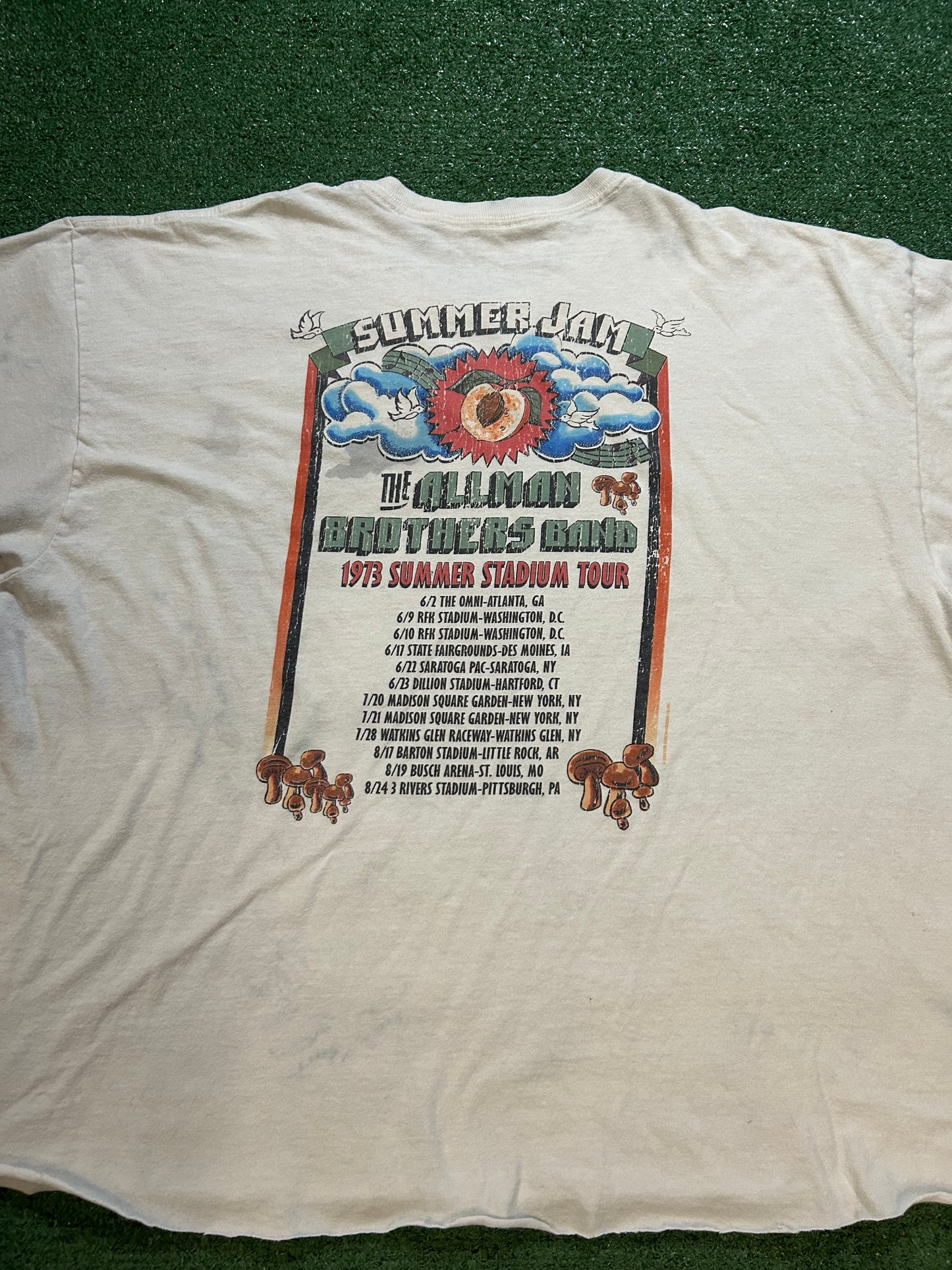 Allman brothers eat a peach tee