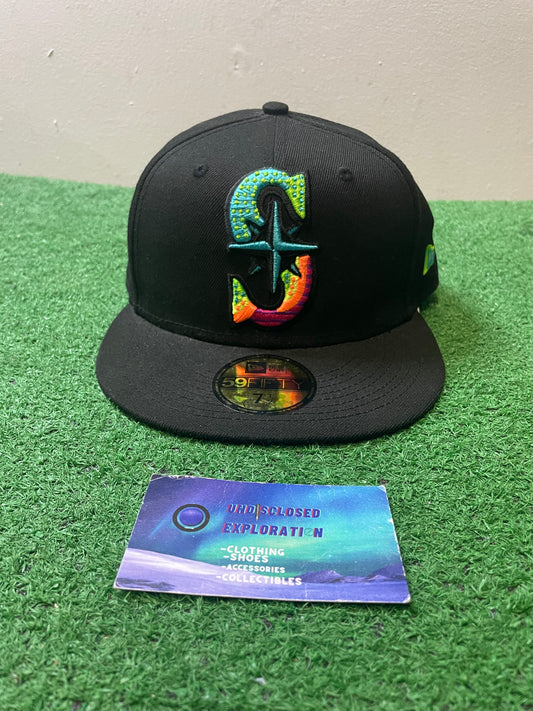 Seattle Mariners neon fill fitted hat