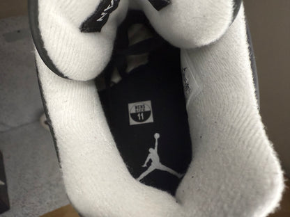 Jordan 4 Fear 11 Men/12.5 Women “Preowned”