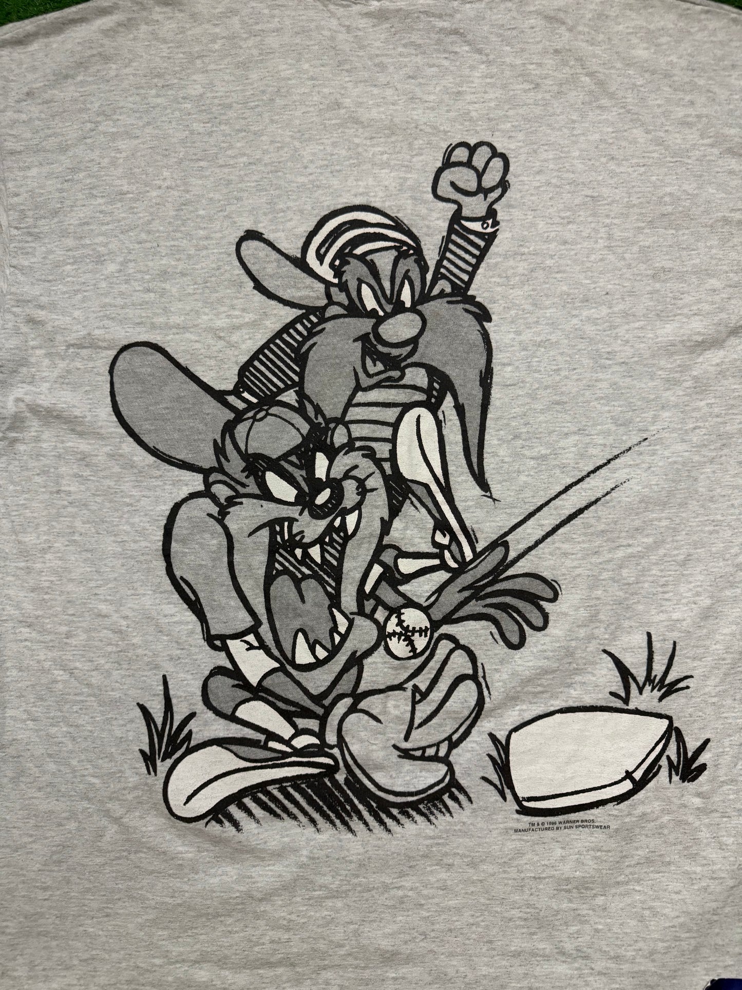Vintage Seattle Mariners Looney Tunes Shirt