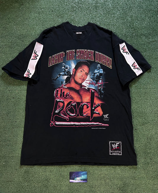 Vintage 1990s  the rock laying the smackdown WWF Dwayne Johnson tee