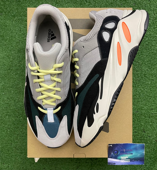 Yeezy 700 Wave Runner