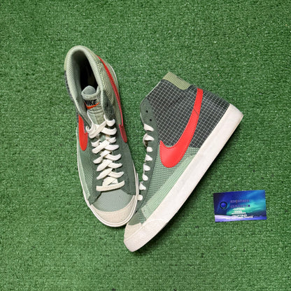 Nike Blazer Mid Patch Dutch Green 8.5 Men “Preowned”