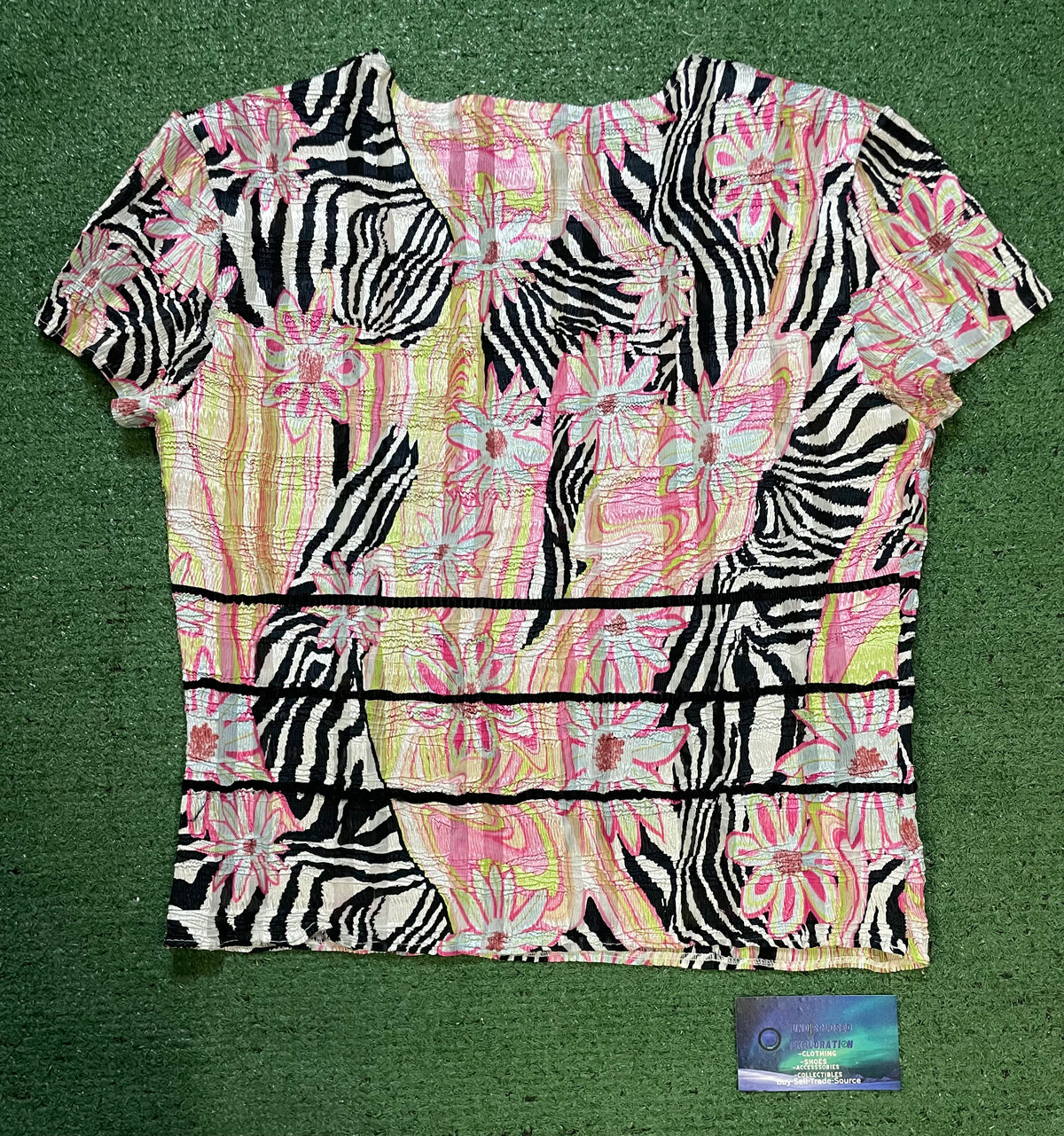 Alberto Makali V-neck mixed print top