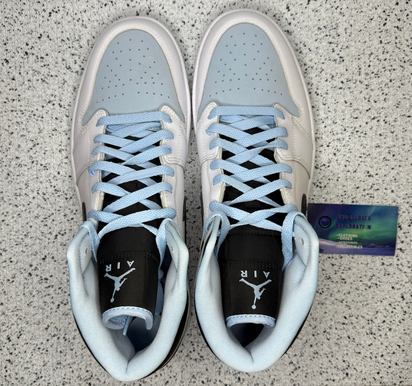Jordan 1 Mid Ice Blue