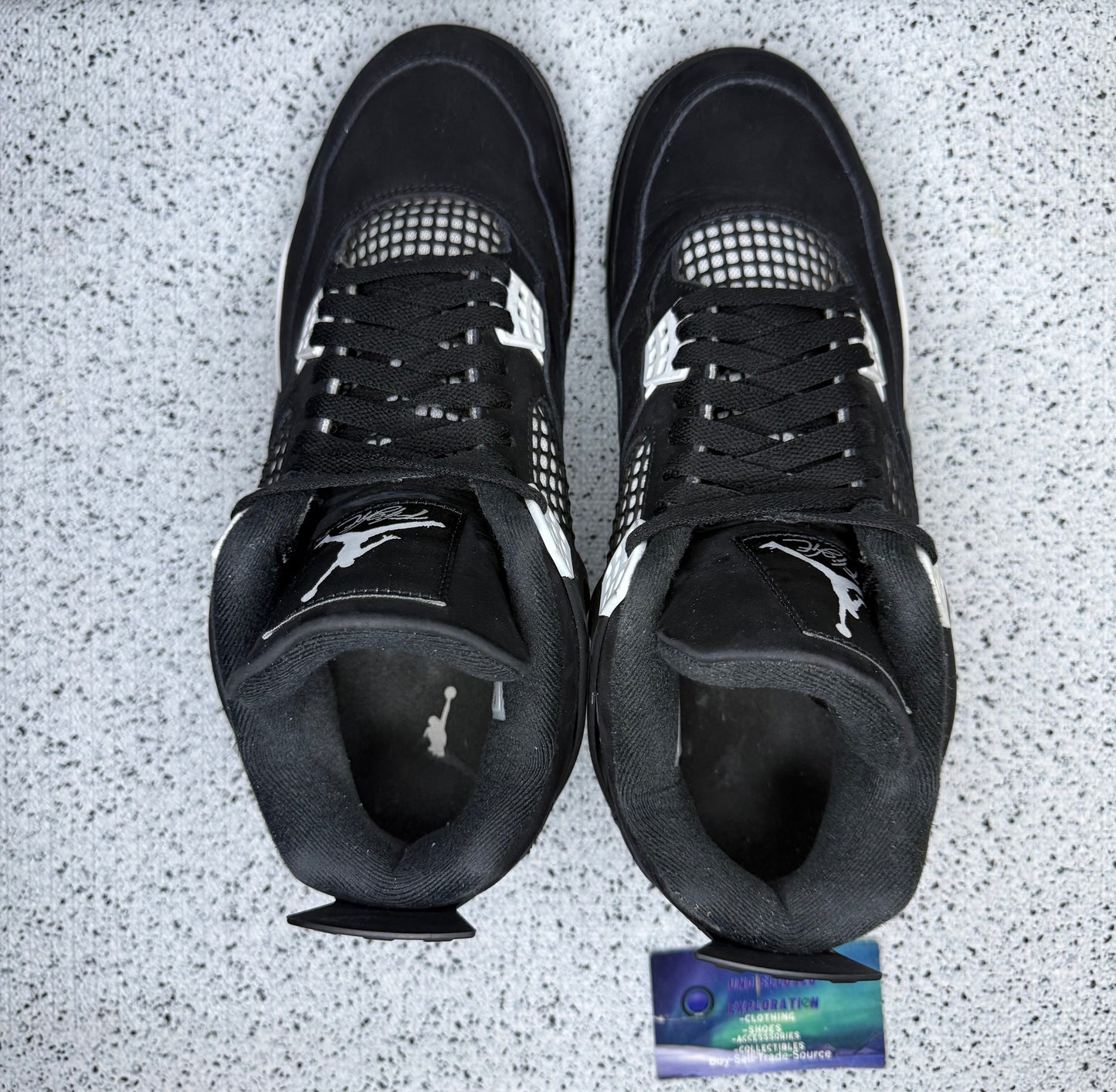 Jordan 4 White Thunder 10.5 Men/12 Women “Preowned”