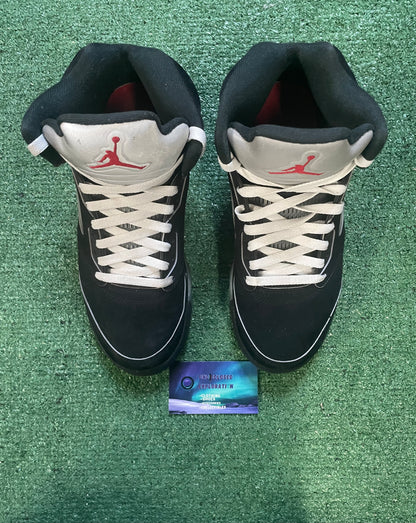 Air Jordan 5 black metallic reimagined size 8.5men/10women