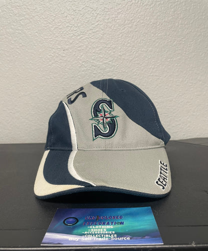 Vintage 2000s Seattle Mariners grey and navy hat