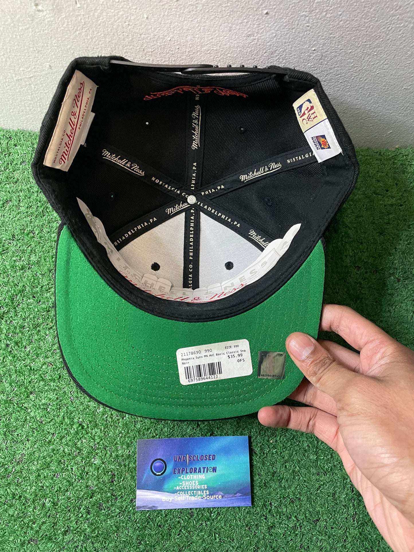 Phoenix Suns black Mitchell & ness hat