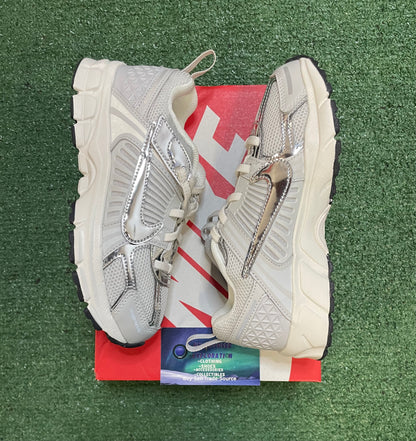 Nike Vomero 5 Photon dust chrome