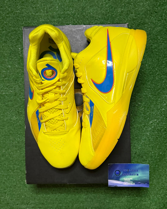 Nike KD 3 Christmas 10 Men/11.5 Women “Preowned”