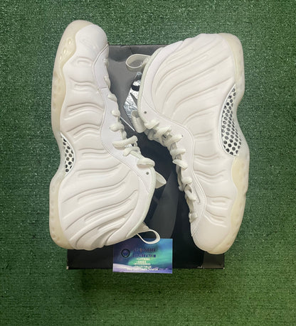 Nike Air Foamposite One triple white