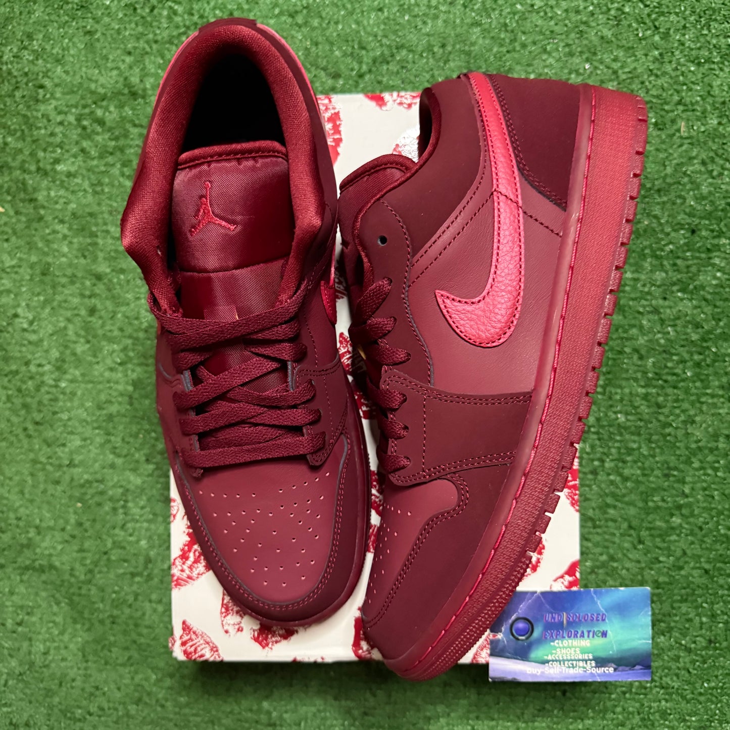 Jordan 1 Low Valentines Day