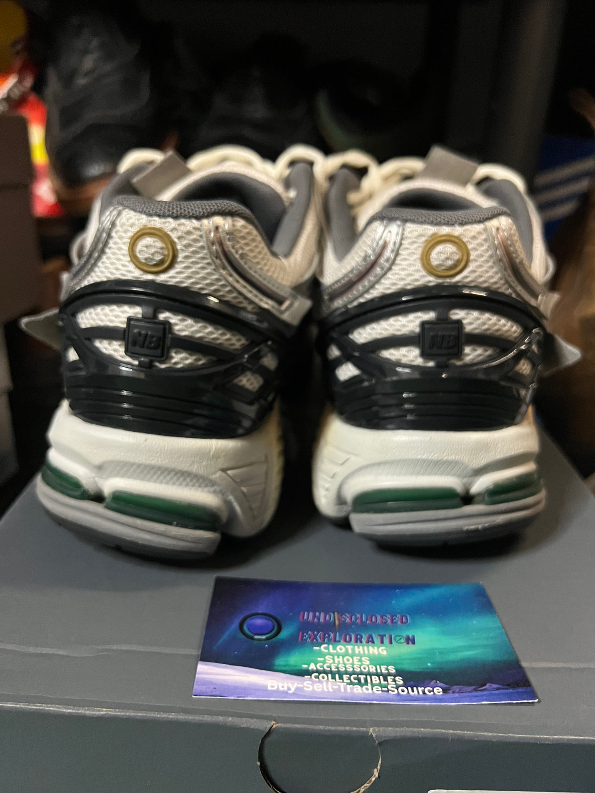 New Balance 1906A Silver & gold size 10.5men/12women