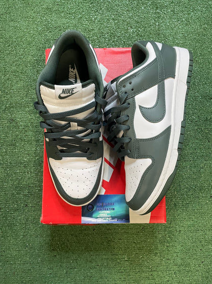Nike dunk low vintage green size 10men/11.5women