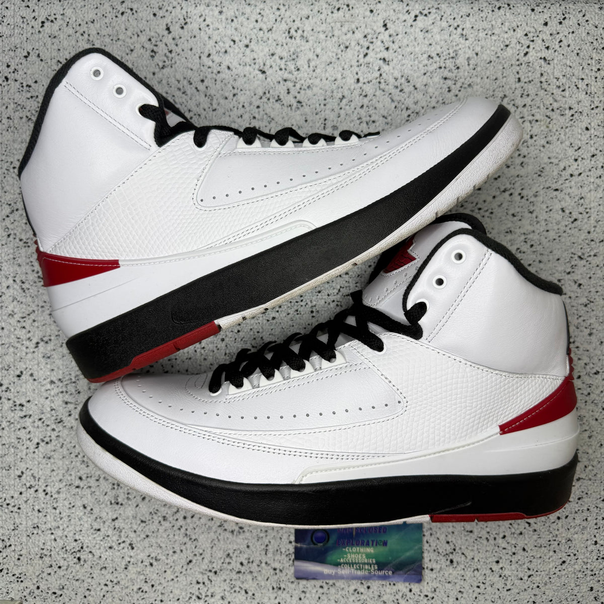 Jordan 2 Chicago 10.5 Men “Preowned”