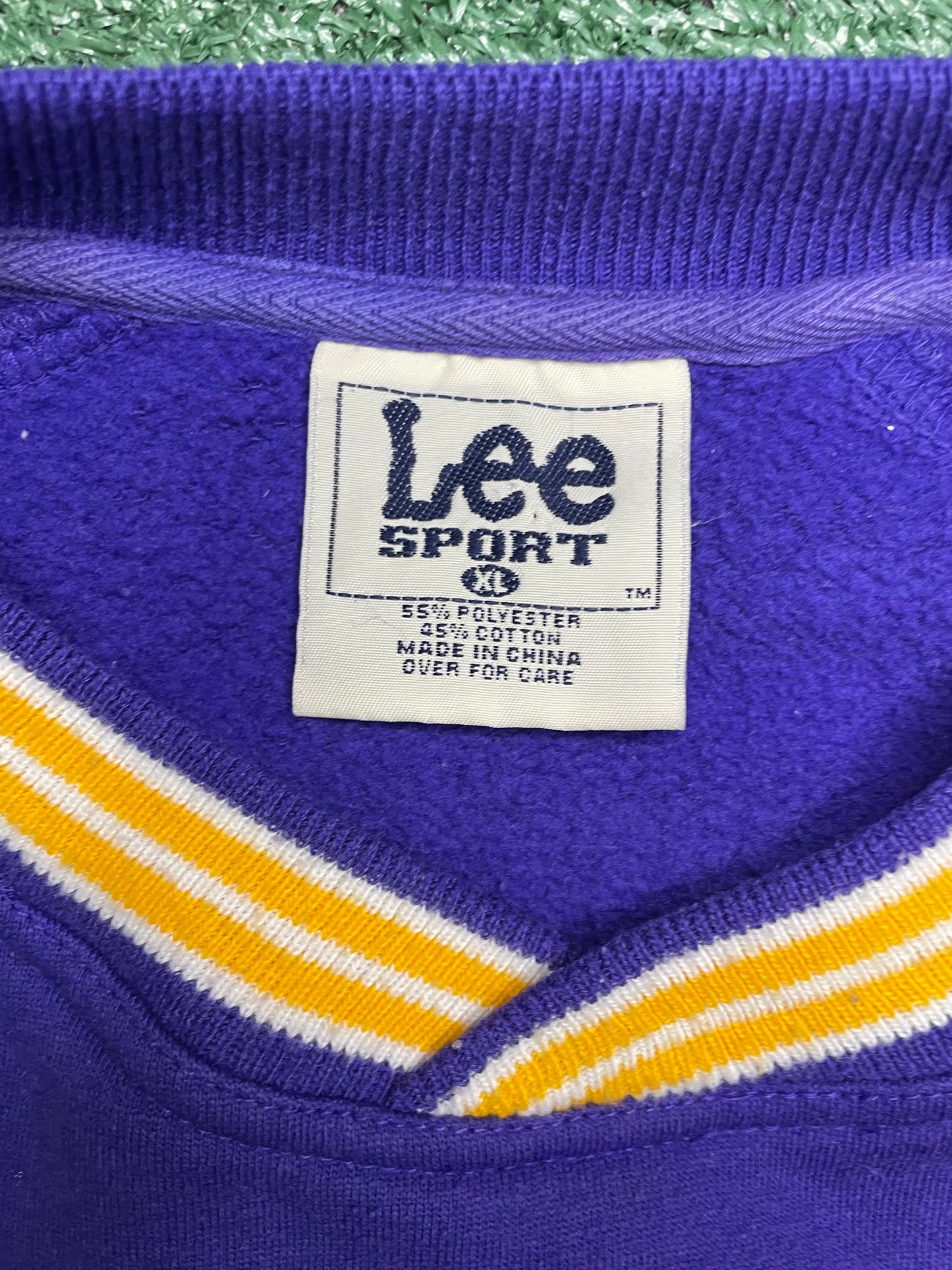 Vintage 1990s University of Washington huskies UW crewneck