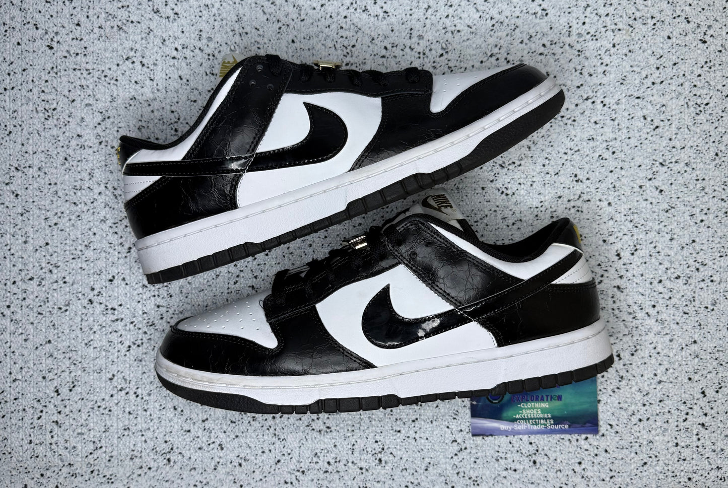 Nike Dunk Low World Champs 9 Men/10.5 Women “Preowned”