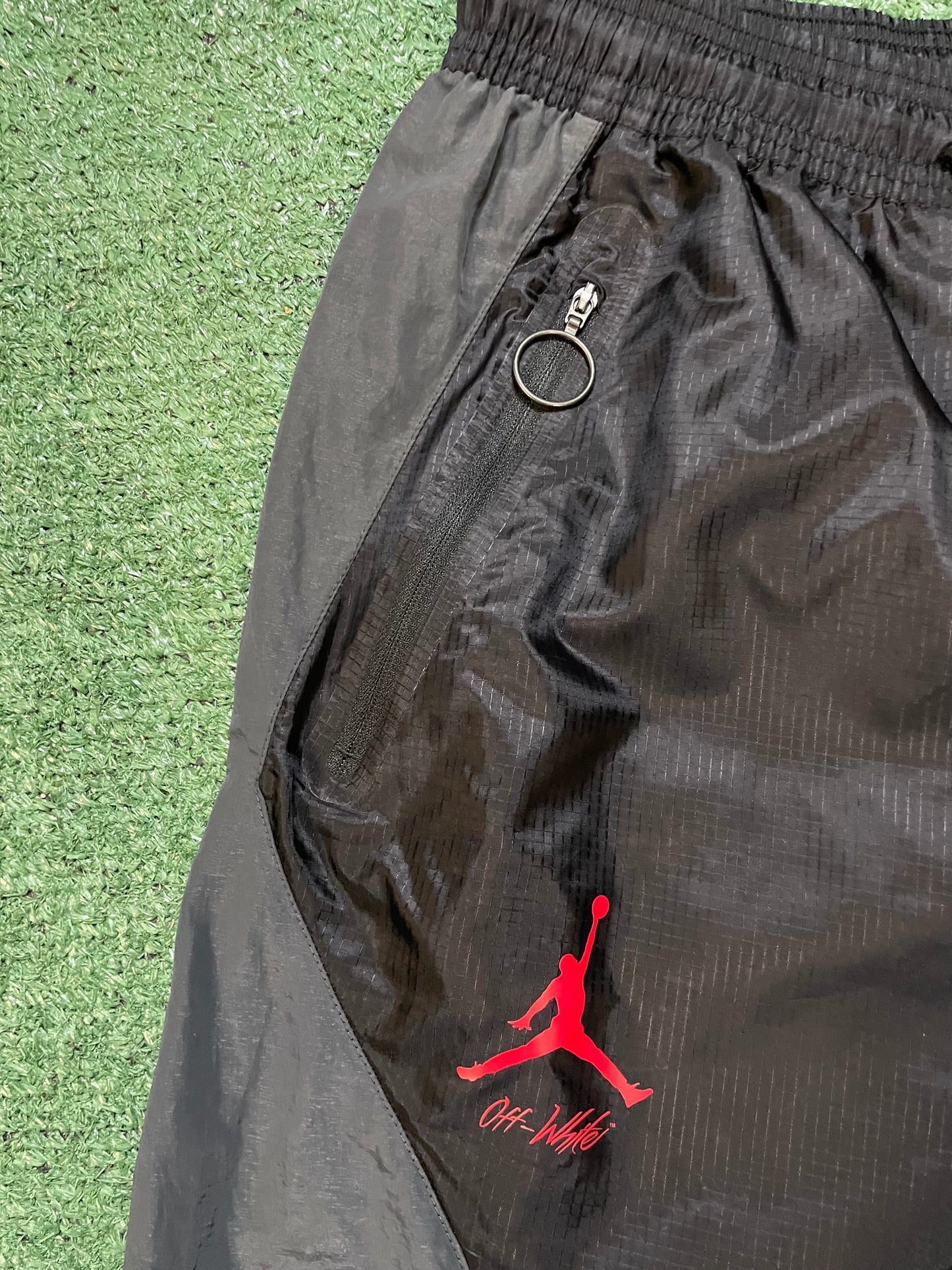 Air Jordan X  Off-White woven pants