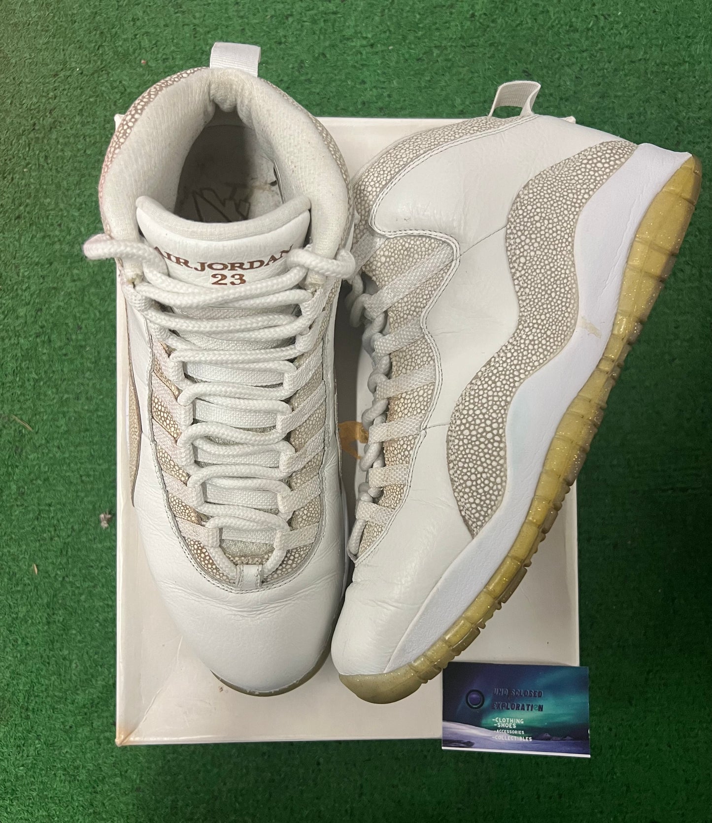 Jordan 10 ovo white size 11men/12.5women